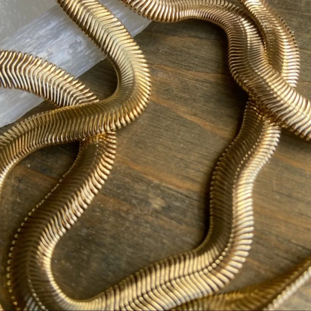 Layered snake chain 14k gold necklace chain/Manifestin good fortune/crown chakra - Picture 6 of 12